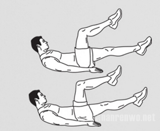 　step 3 ：空中踩脚踏车。