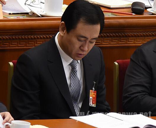 许家印帅气