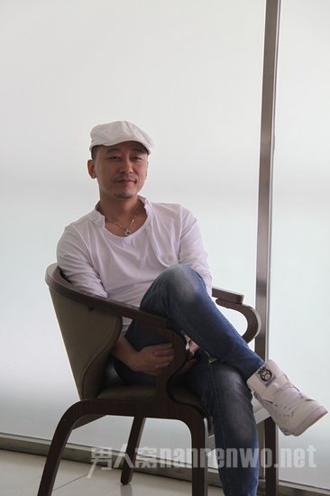 演员胡明