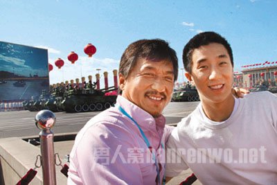成龙和房祖名昔日合照