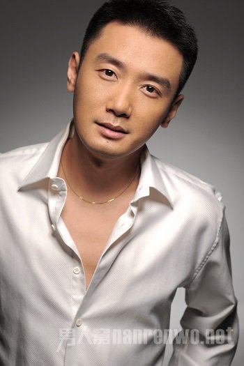 巩峥五官精致 巩峥五官精致