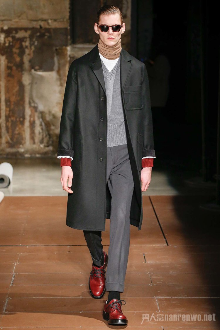 Cerruti 1881