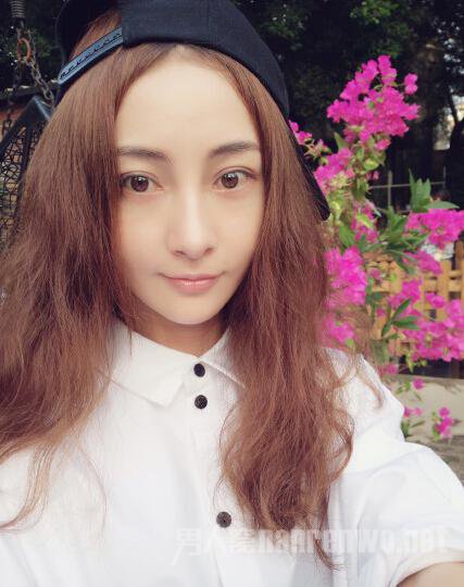 姚笛现身发布会