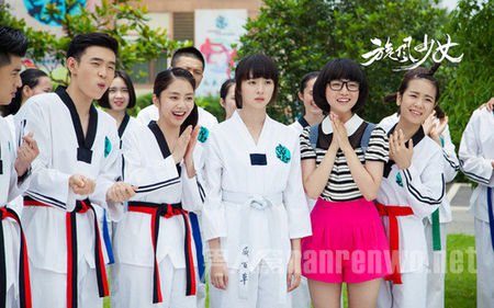 �����䡶������Ů�������崿ѧ��