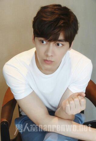 ���׷�˧��