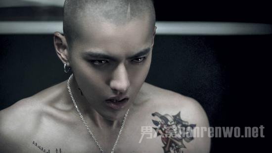 　　吴亦凡