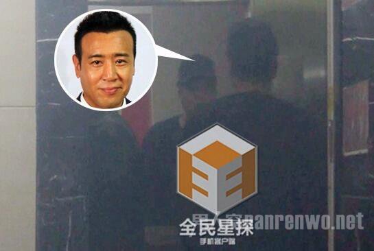 于和伟现身和王丽坤约会