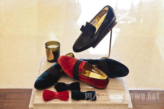 Bally 2016ϵ
