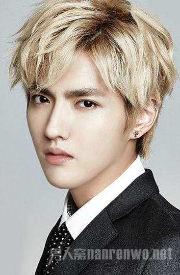 吴亦凡五官精致