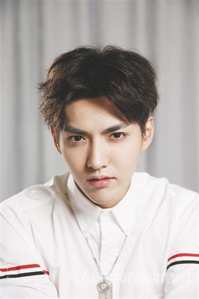 吴亦凡眼神迷人