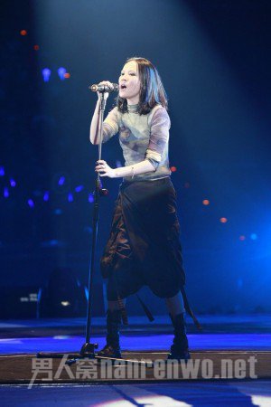 杨乃文