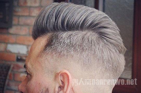 男士Undercut发型