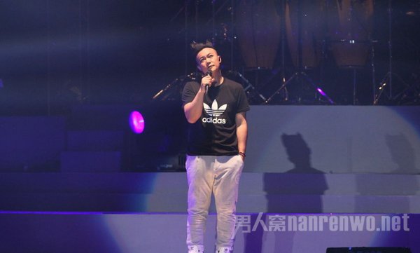 陈奕迅风采依旧