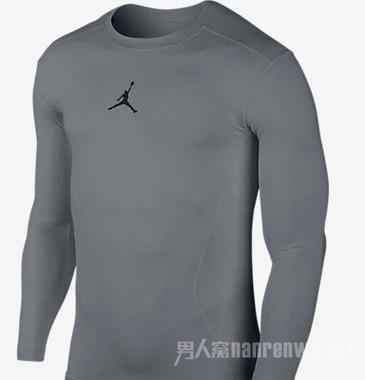 NIKE 男子训练上衣 269元