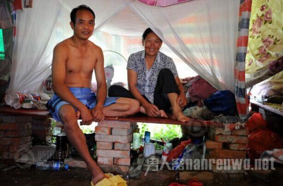 农民工临时夫妻“性福”泛滥：你情我愿解决生理需求