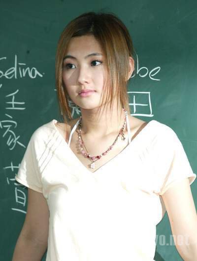 selina近照