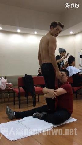 直立站立