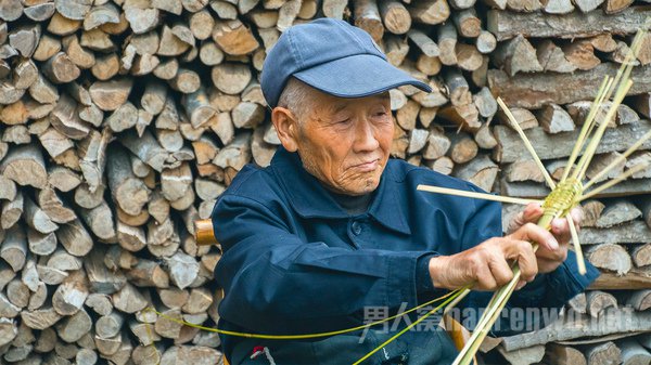 小丰村一位老爷爷 小丰村一位老爷爷