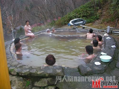 日本男女混浴风俗