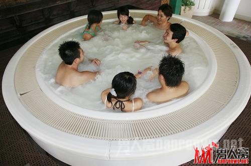 日本男女混浴风俗