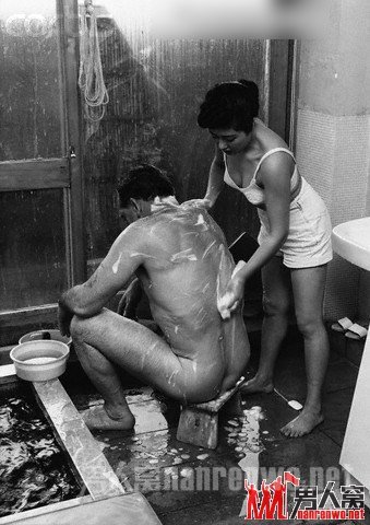 日本男女混浴风俗