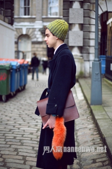 <b>ʱ�н��ģ�СС��������װ����ζ</b>